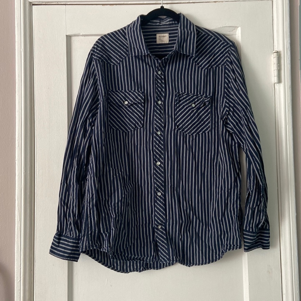 Men’s dress shirt